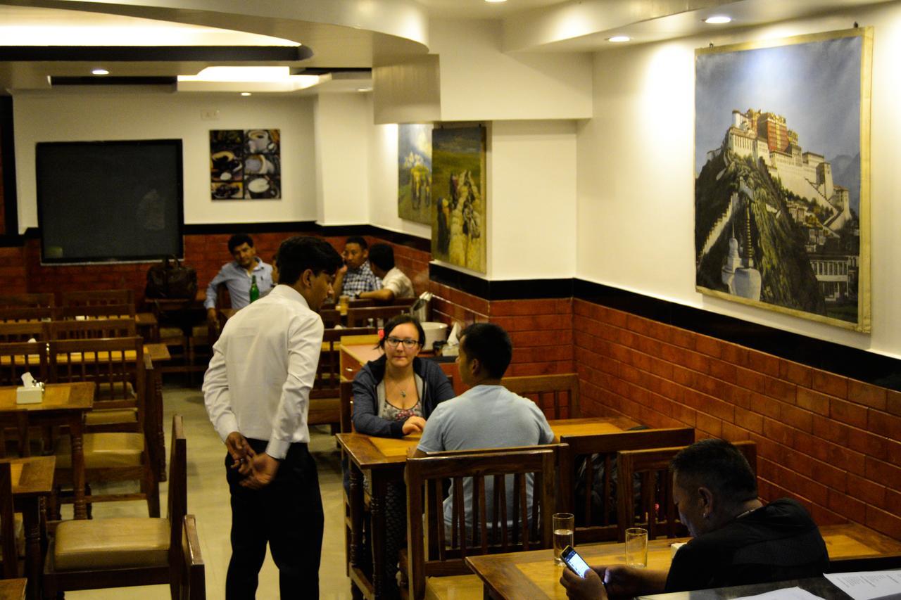 Mandala Hotel Kathmandu Buitenkant foto